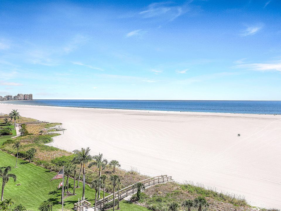 1st image of 320 Seaview Ct APT 909