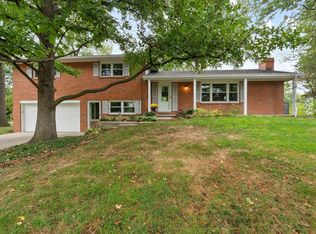 1703 Oakwood Ct, Columbia, MO 65203
