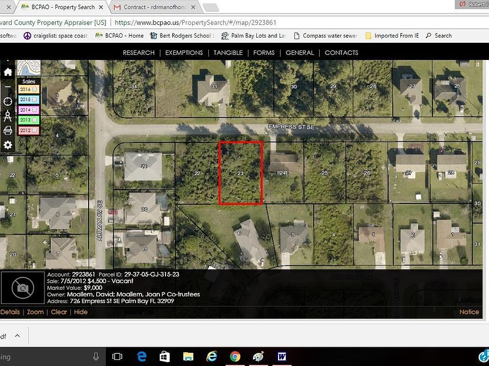 1st image of 726 Empress St SE