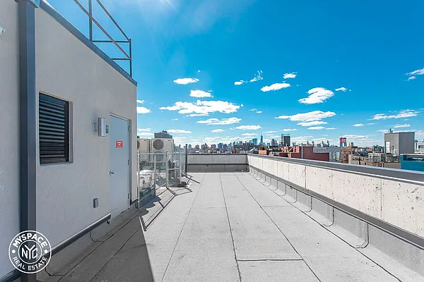 Rented by MySpaceNYC | media 9