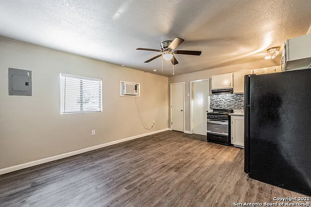 122 Roundtree Ln #1 — Photo 7