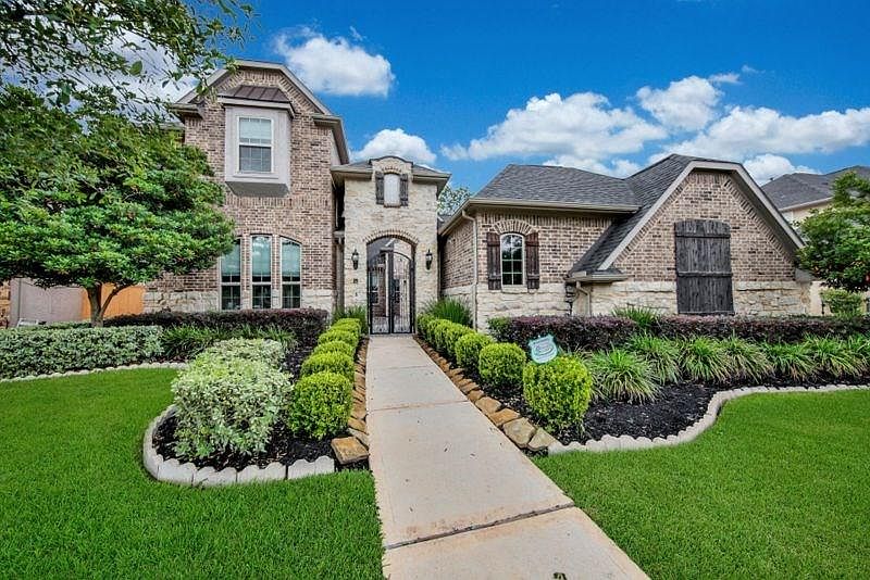 1st image of 26 Napoli Way Dr