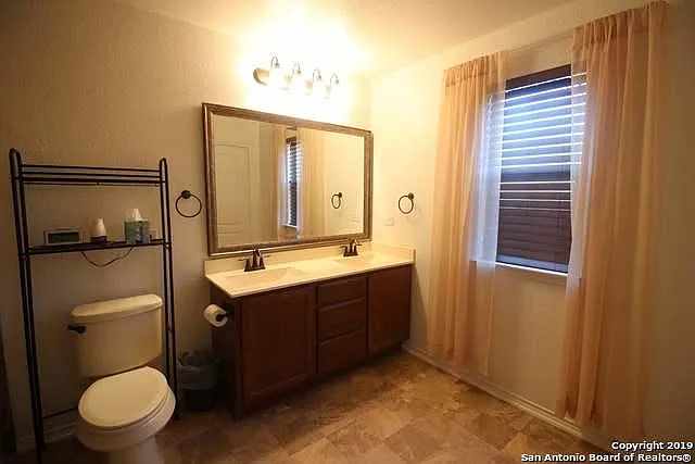 1407 Blue Jay Ct — Photo 16
