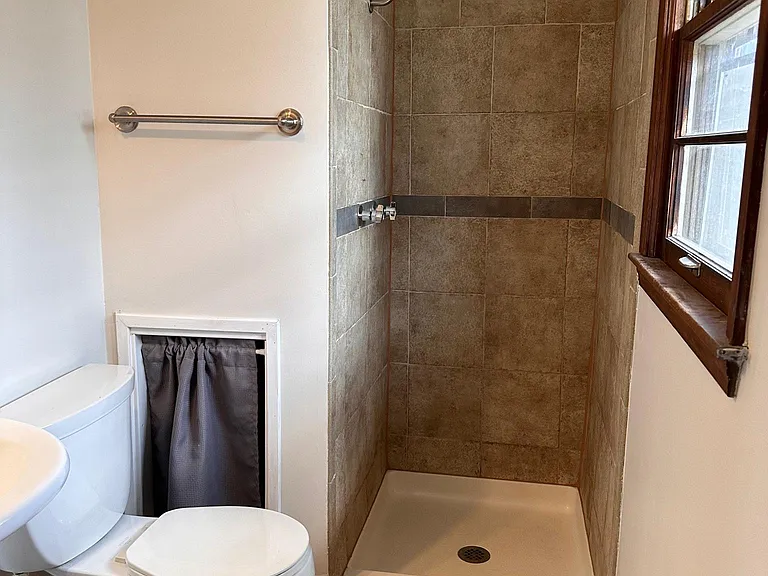 711 SW Merritt St — Photo 11