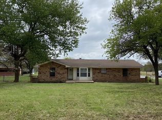 310 Centeridge Ln, Graham, TX 76450