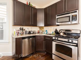 2707 N Ridgeway Ave #1F, Chicago, IL 60647