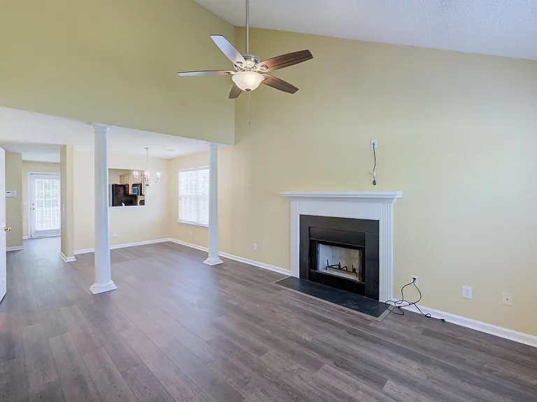 58 W Killian Station Ct — Photo 6