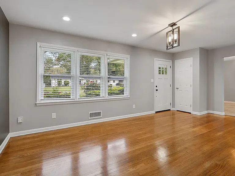2031 Mesa Dr — Photo 20