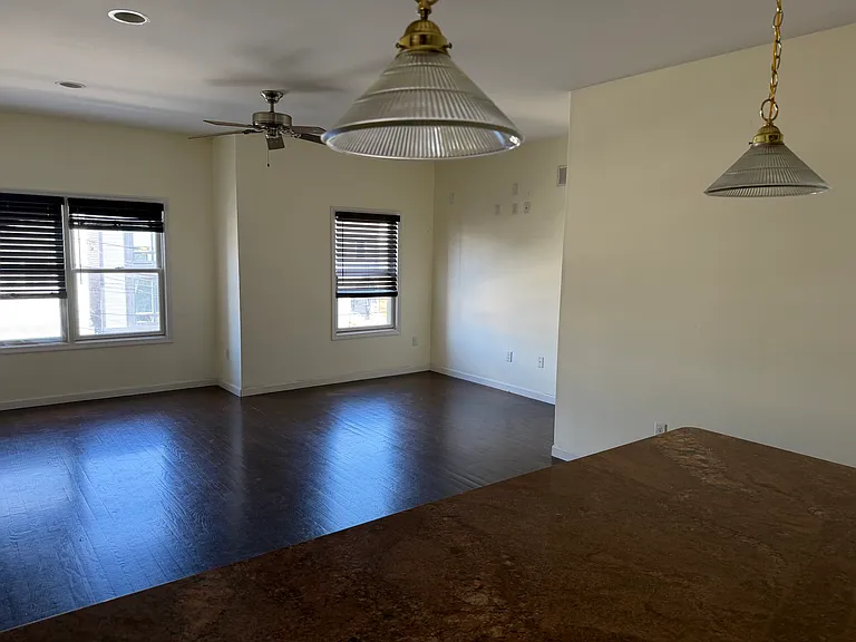 43 Ravine Ave #1 — Photo 9