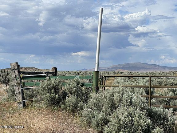 3rd image of 10 Button Point Rd