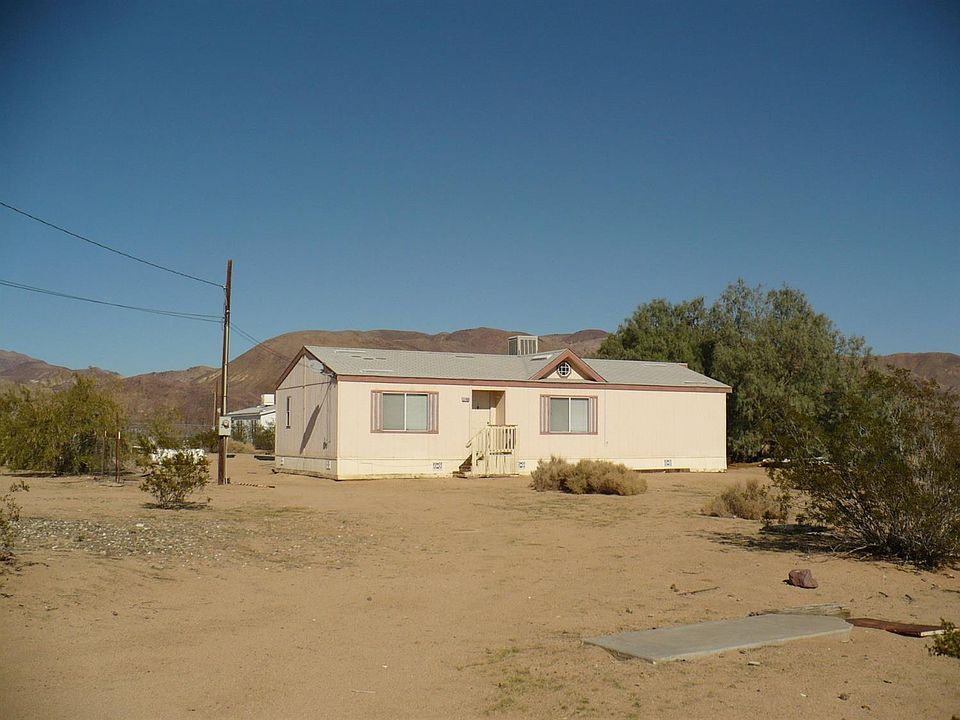2nd image of 37480 Yermo Rd #A & B