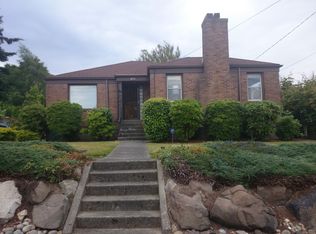 8711 25th Ave NW, Seattle, WA 98117