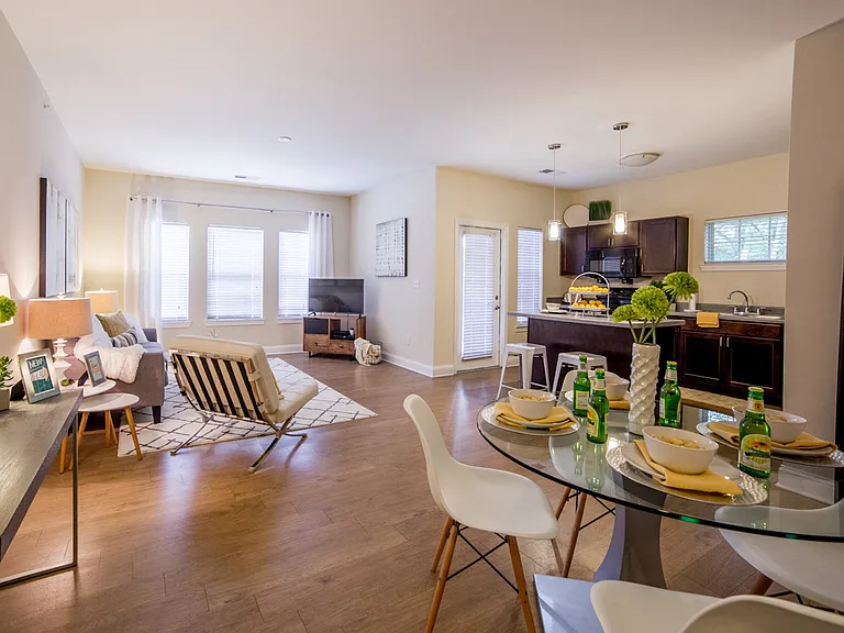 Monon Place II (Modern), Managed by Buckingham Monon Living — Photo 16