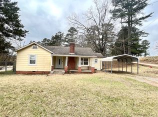 602 Devine St, Winona, MS 38967