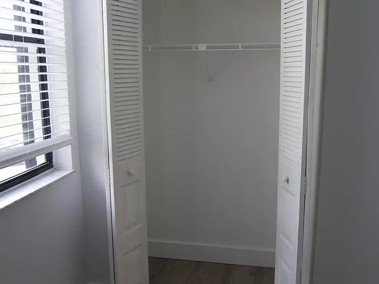 213 Lake Pointe Dr #211 — Photo 18