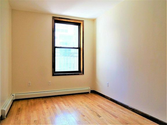 5th image of 217 E Broadway #5F