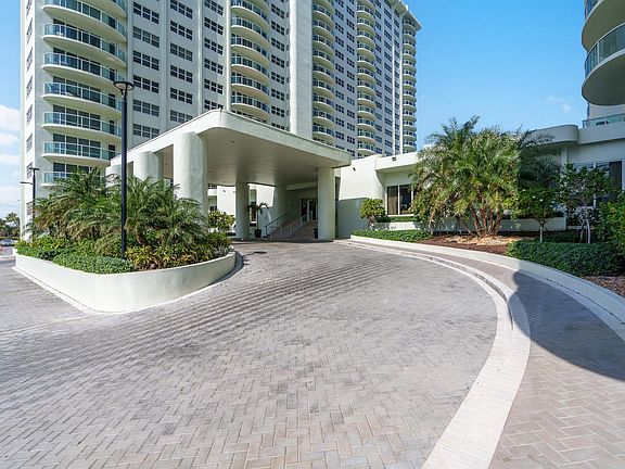 3rd image of 3400 Galt Ocean Drive #1106S