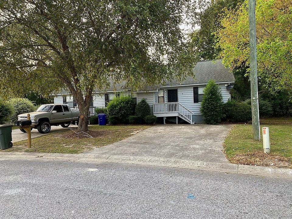 1st image of 205 B Wyndham Cir