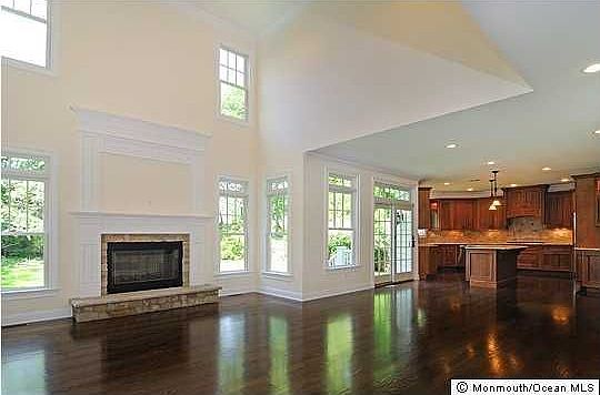 4th image of 44 Park Ave