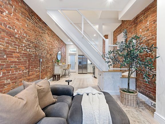 5th image of 3448 1/2 Ligonier St