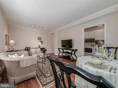 1 bed, 600 sqft, $2,450 — Photo 4