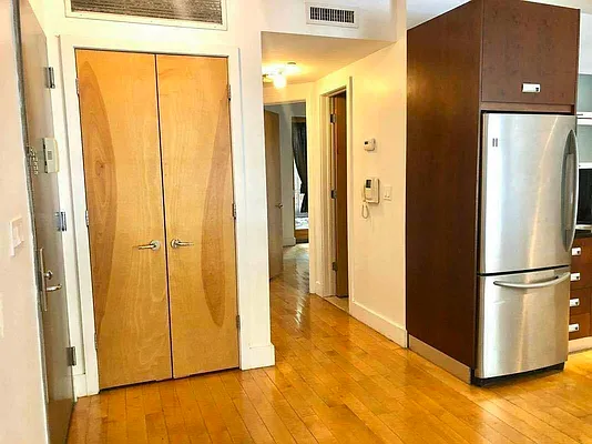 Rented by EXR | media 19