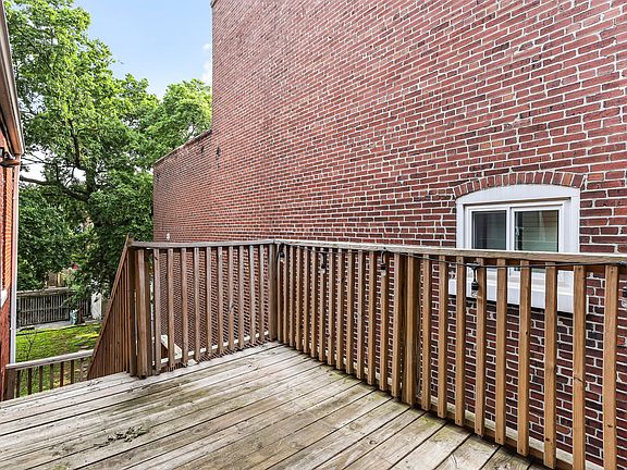 4th image of 2135 Sidney St #2A