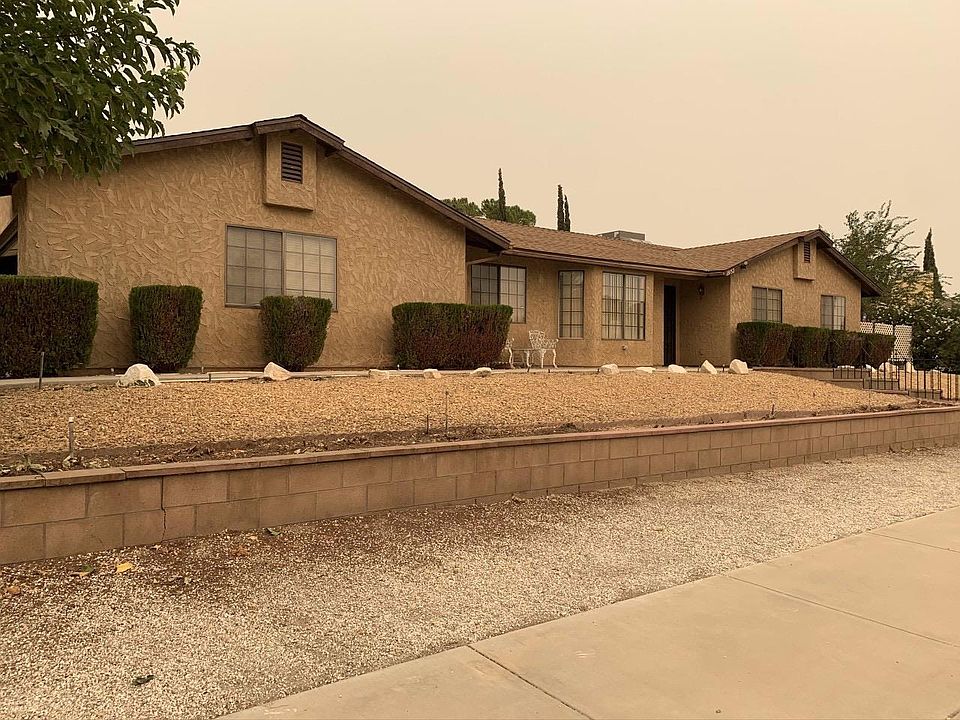 2nd image of 13752 Deauville Dr