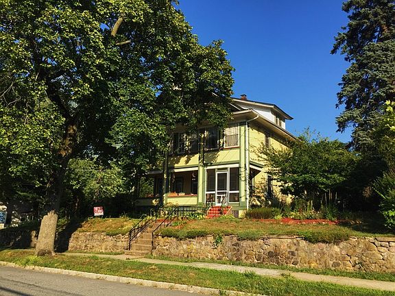 View from Rockaway Avenue