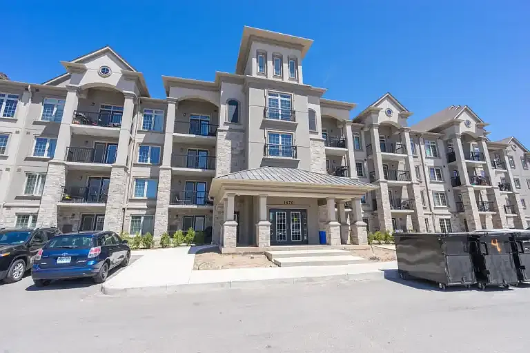 1470 Main St E #112