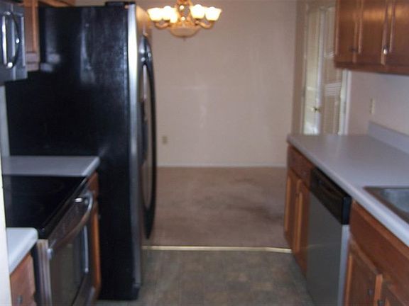 2nd image of 205 Dogwood St