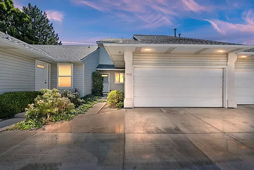 5541 S Adonis Pl Photo 1