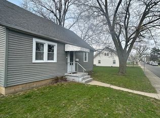 215 E Horton St, Bluffton, IN 46714