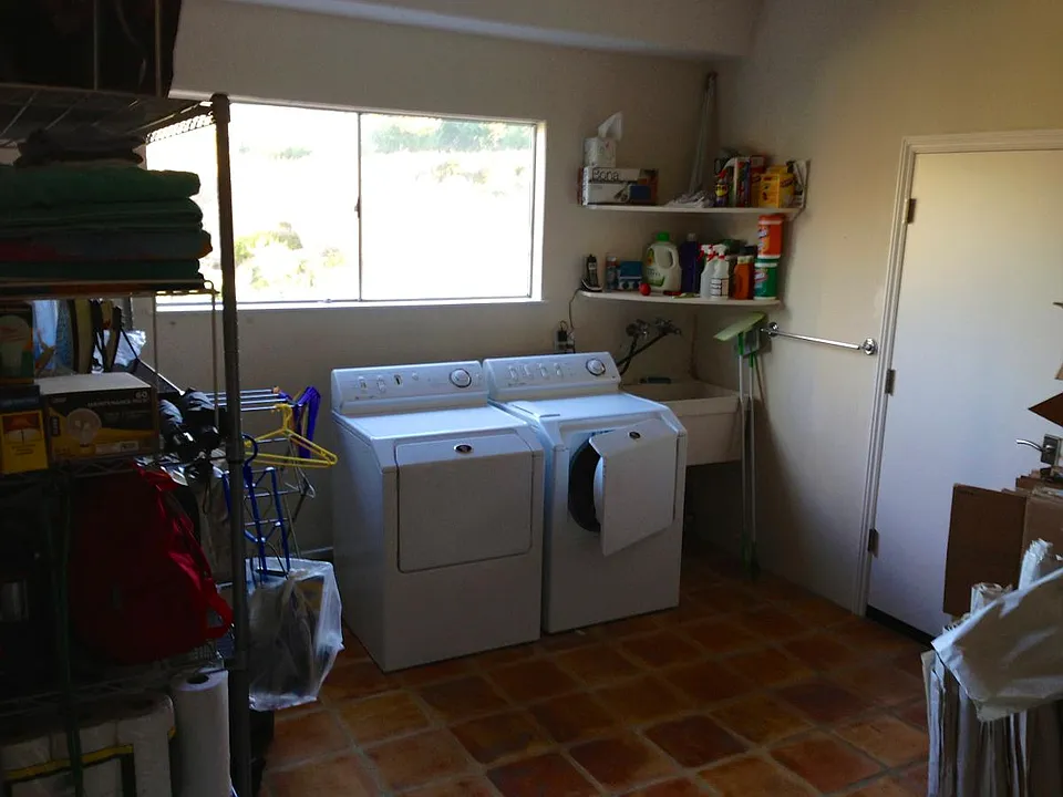 Laundry room (and storage space)