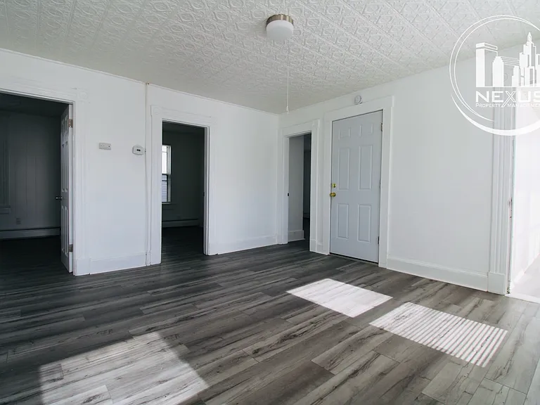 61 N Leonard St #2 — Photo 6