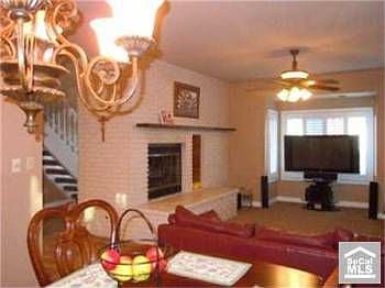 5th image of 5911 Ibbetson Ave