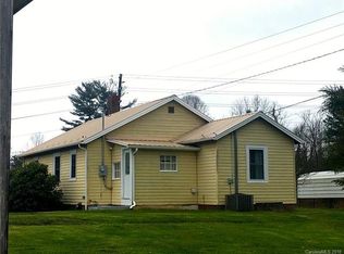 378 Summit Ave, Spruce Pine, NC 28777