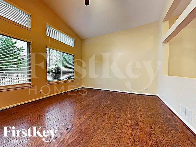 840 Taralon Trl — Photo 4