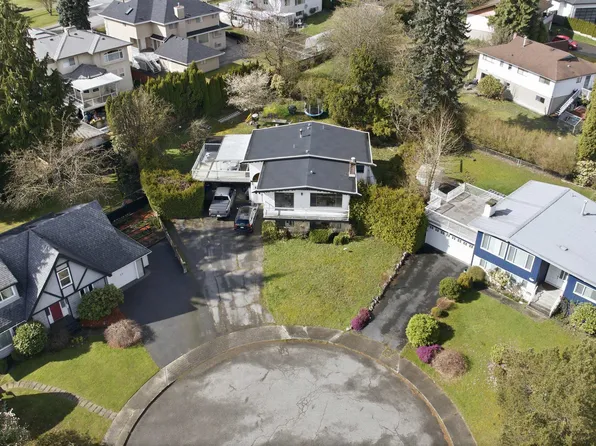 3355 Cardinal Dr, Burnaby, BC V5A 2T7