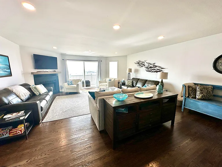 612 E Brigantine Ave #612 — Photo 11