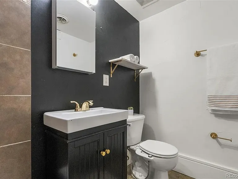 740 N Sherman St #305 — Photo 13