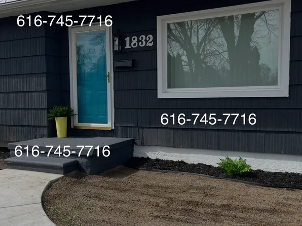 1832 Gilmartin St, Flint, MI 48503