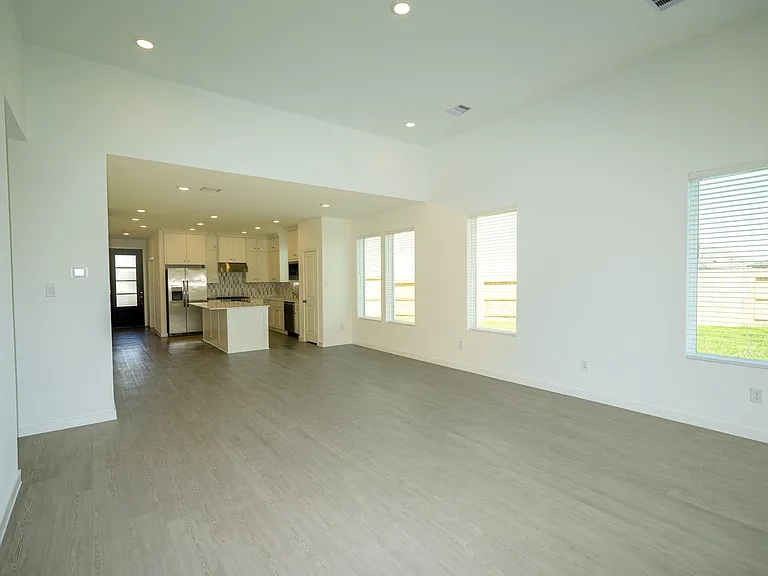 6403 Periwinkle Blossom Ln — Photo 9