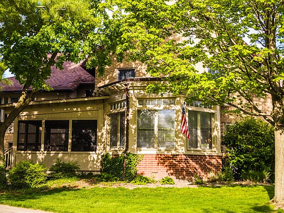 5th image of 1760 Cambridge Blvd