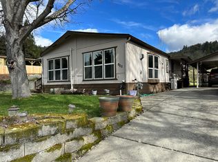 902 Broadway St, Rogue River, OR 97537