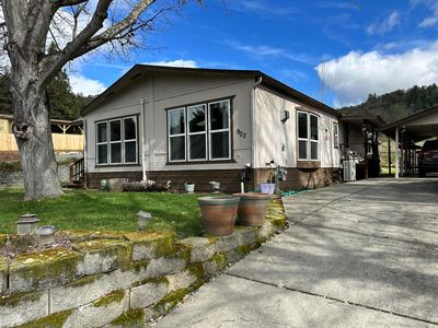902 Broadway St, Rogue River, OR, 97537