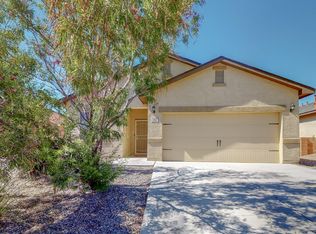 212 El Camino Loop NW, Rio Rancho, NM 87144