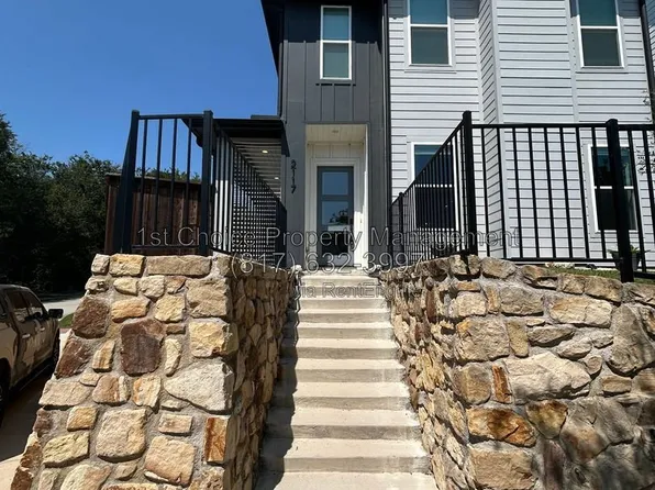 2117 River East Ln, Fort Worth, TX 76111