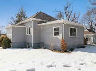 234 8th St, Nevada, IA 50201