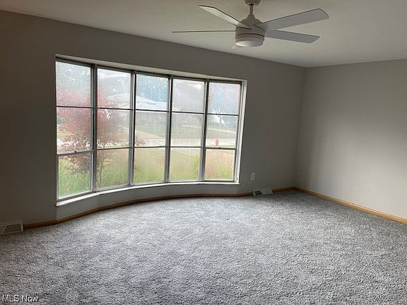5th image of 6987 Greenbriar Dr